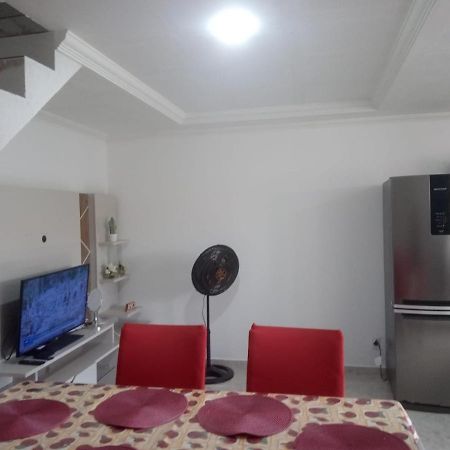 Apartamento Duplex Mobiliado Em São Pedro da Aldeia Exterior photo