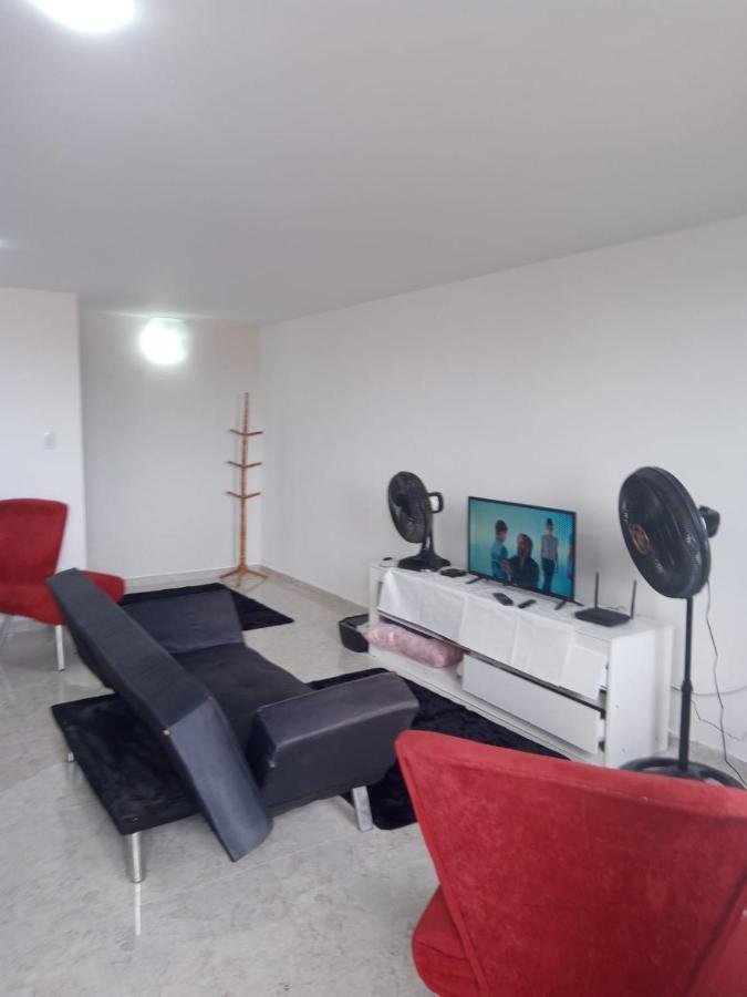 Apartamento Duplex Mobiliado Em São Pedro da Aldeia Exterior photo
